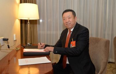 全國(guó)人大代表、寶泰隆董事長(zhǎng)焦云：發(fā)揮資本市場(chǎng)資源配置樞紐作用 給東北企業(yè)更多支持